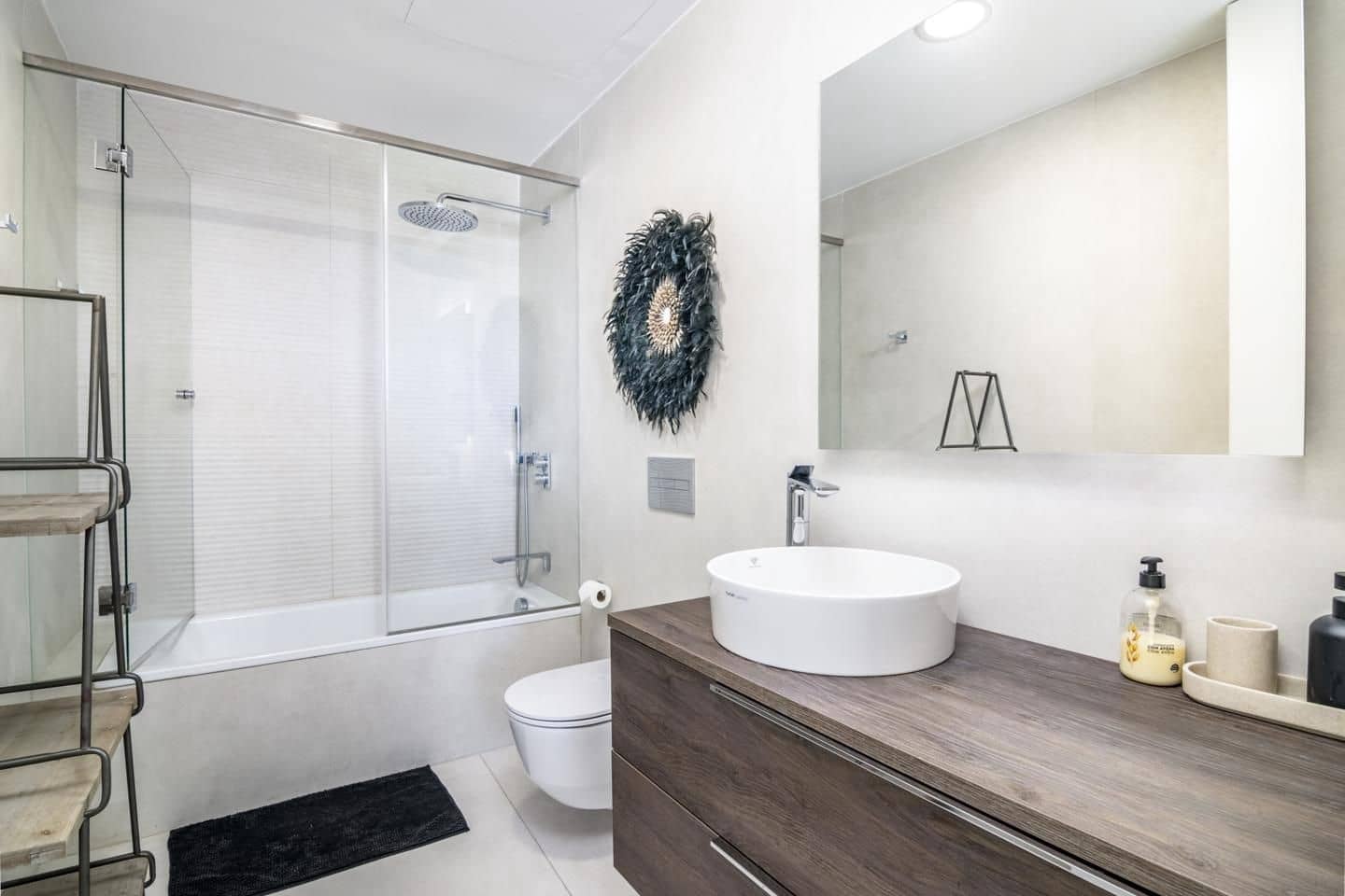 2 bedroom Flat for sale in Estepona with pool garage - € 819,000 (Ref: 8101493)