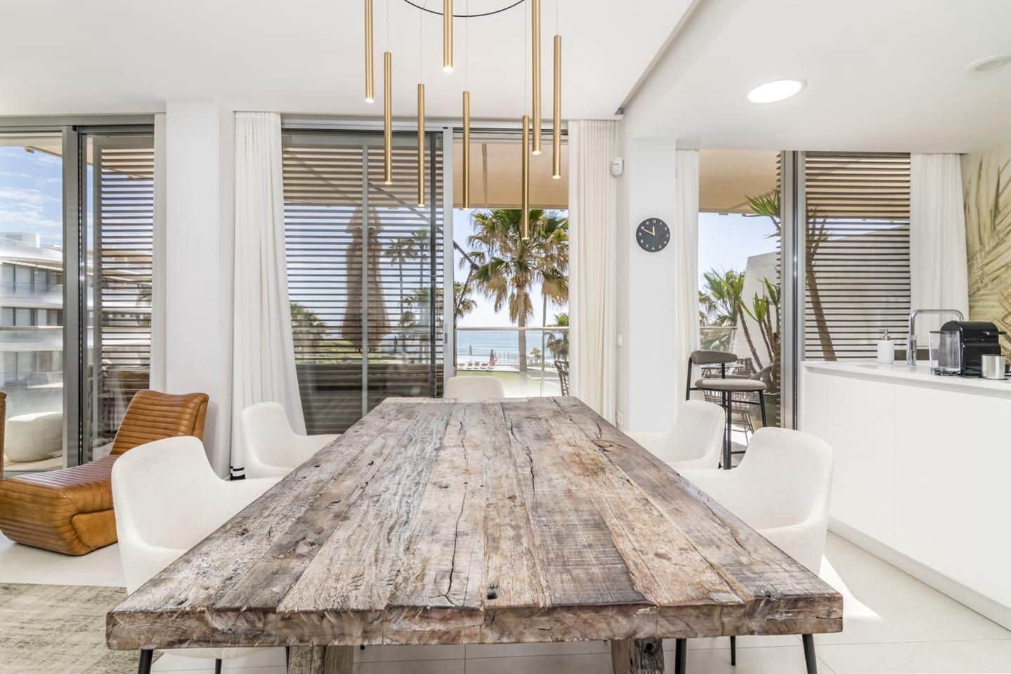 3 soverom Leilighet til salgs i Estepona med svømmebasseng garasje - € 1 145 000 (Ref: 8101494)