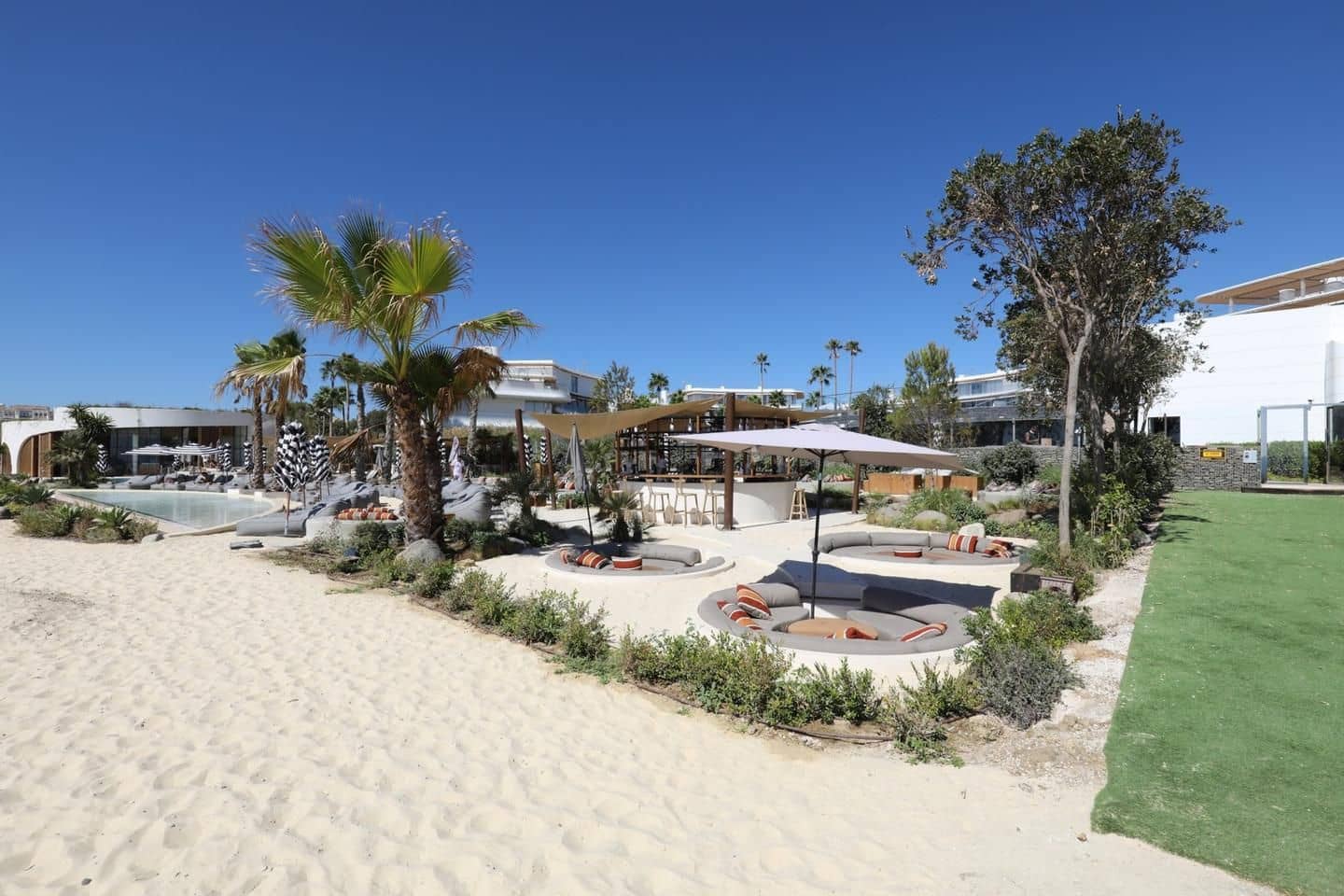 3 soverom Leilighet til salgs i Estepona med svømmebasseng garasje - € 1 145 000 (Ref: 8101494)