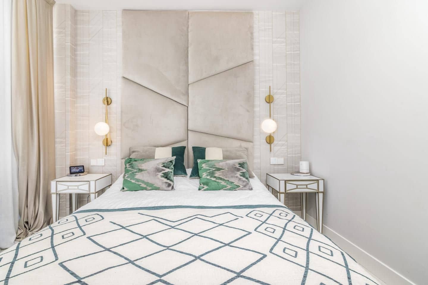 3 soverom Leilighet til salgs i Estepona med svømmebasseng garasje - € 1 145 000 (Ref: 8101494)