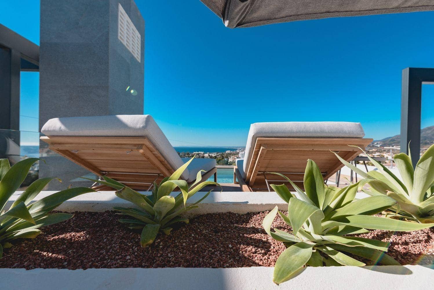 4 soverom Rekkehus til salgs i Marbella med svømmebasseng garasje - € 1 675 000 (Ref: 8109097)