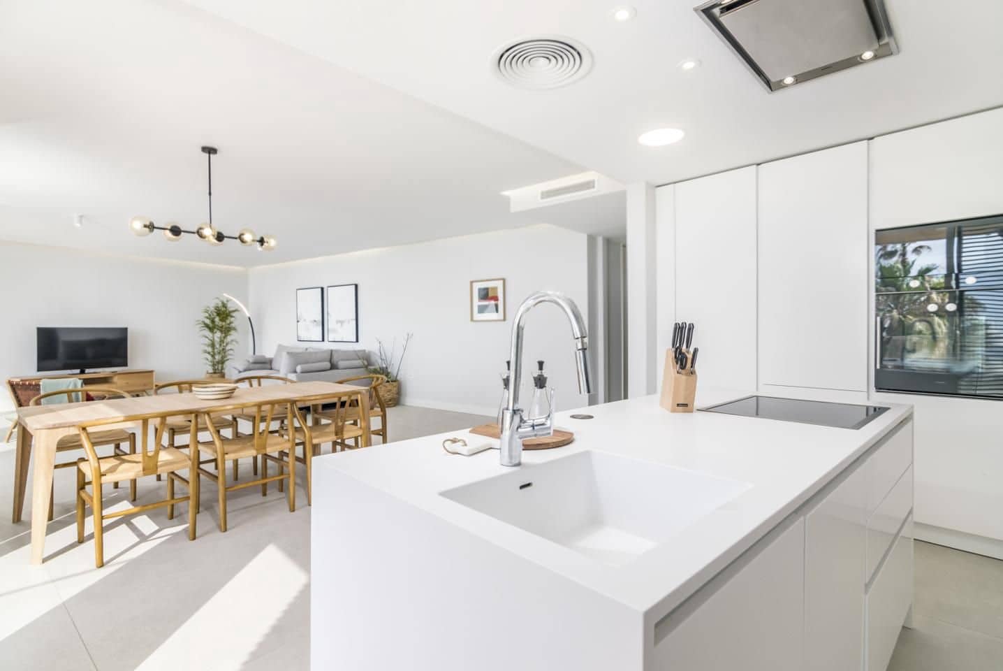 3 quarto Apartamento para venda em Estepona com piscina garagem - 1 449 500 € (Ref: 8377765)