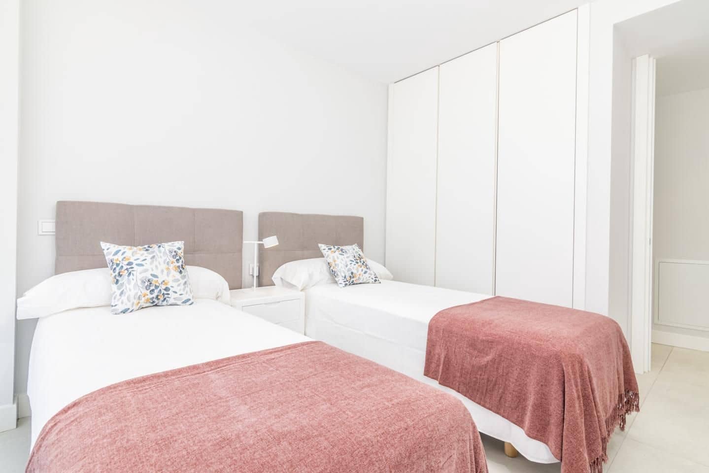 3 quarto Apartamento para venda em Estepona com piscina garagem - 1 449 500 € (Ref: 8377765)