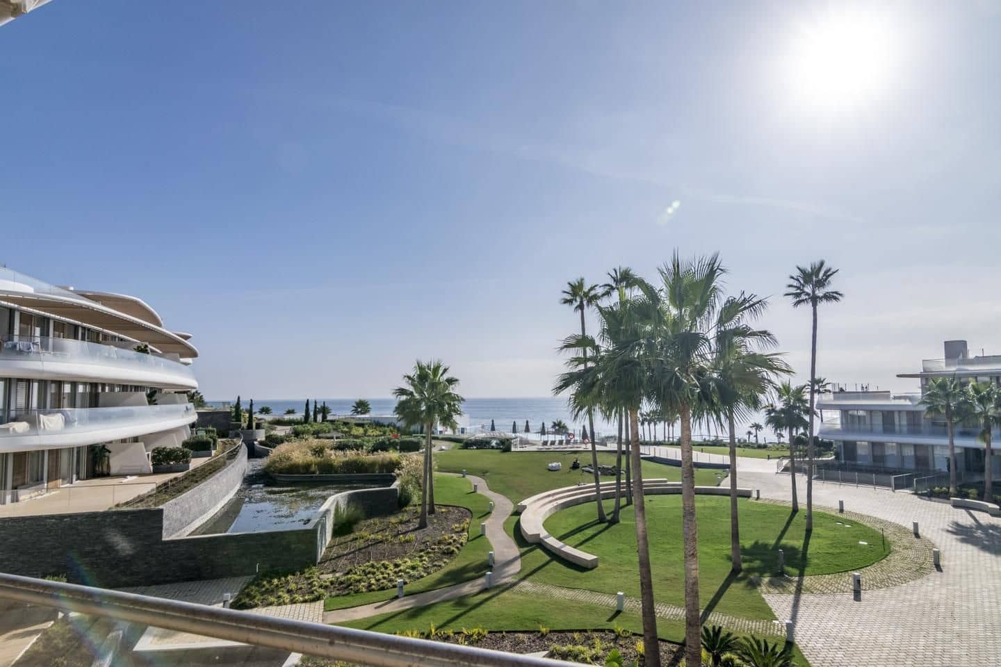 3 quarto Apartamento para venda em Estepona com piscina garagem - 1 449 500 € (Ref: 8377765)