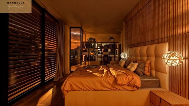 3 makuuhuone Rivitalo myytävänä paikassa Estepona mukana uima-altaan 
autotalli - 630 000 € (Ref: 8547035)