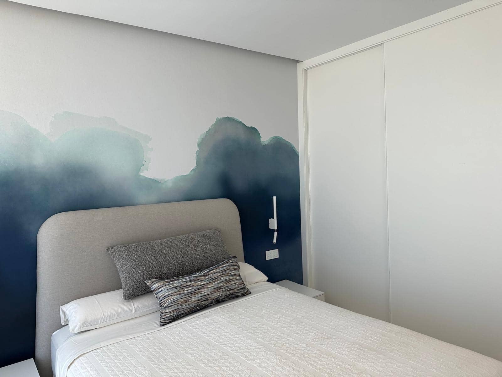 4 sypialnia Mieszkanie na sprzedaż w Estepona z basenem garażem - 1 490 000 € (Ref: 8670589)