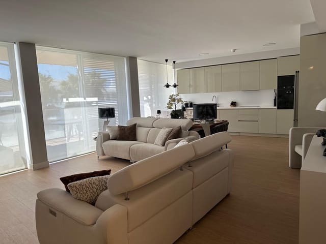 4 sypialnia Mieszkanie na sprzedaż w Estepona z basenem garażem - 1 490 000 € (Ref: 8670589)