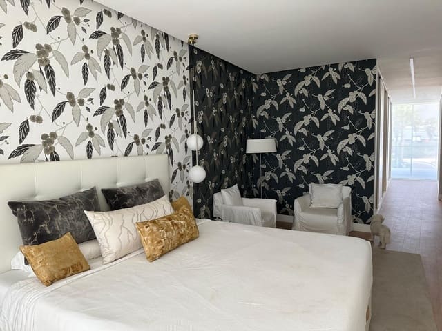 4 sypialnia Mieszkanie na sprzedaż w Estepona z basenem garażem - 1 490 000 € (Ref: 8670589)