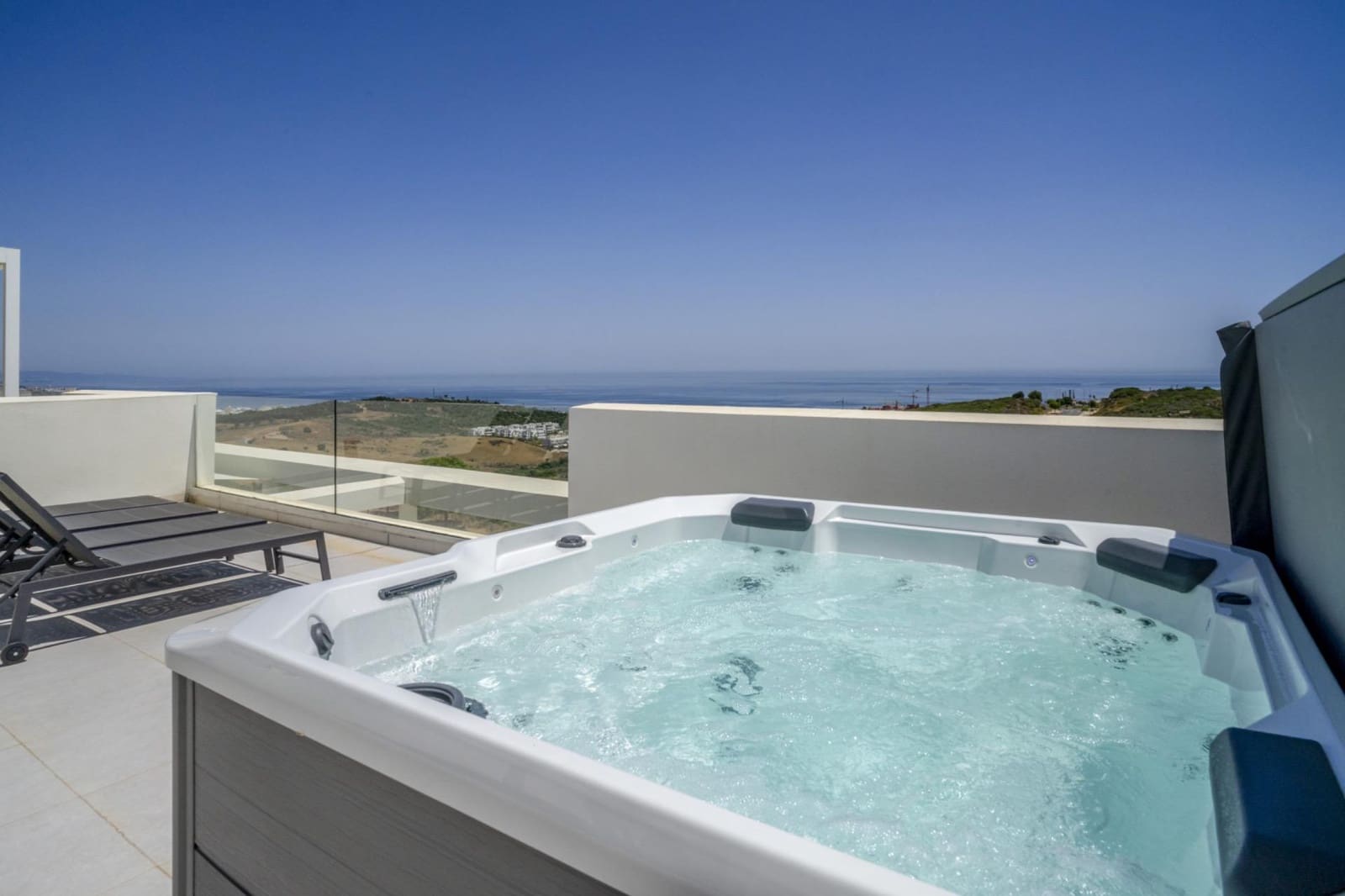 3 soveværelse Penthouse til salg i Casares med swimmingpool garage - € 1.150.000 (Ref: 8699738)