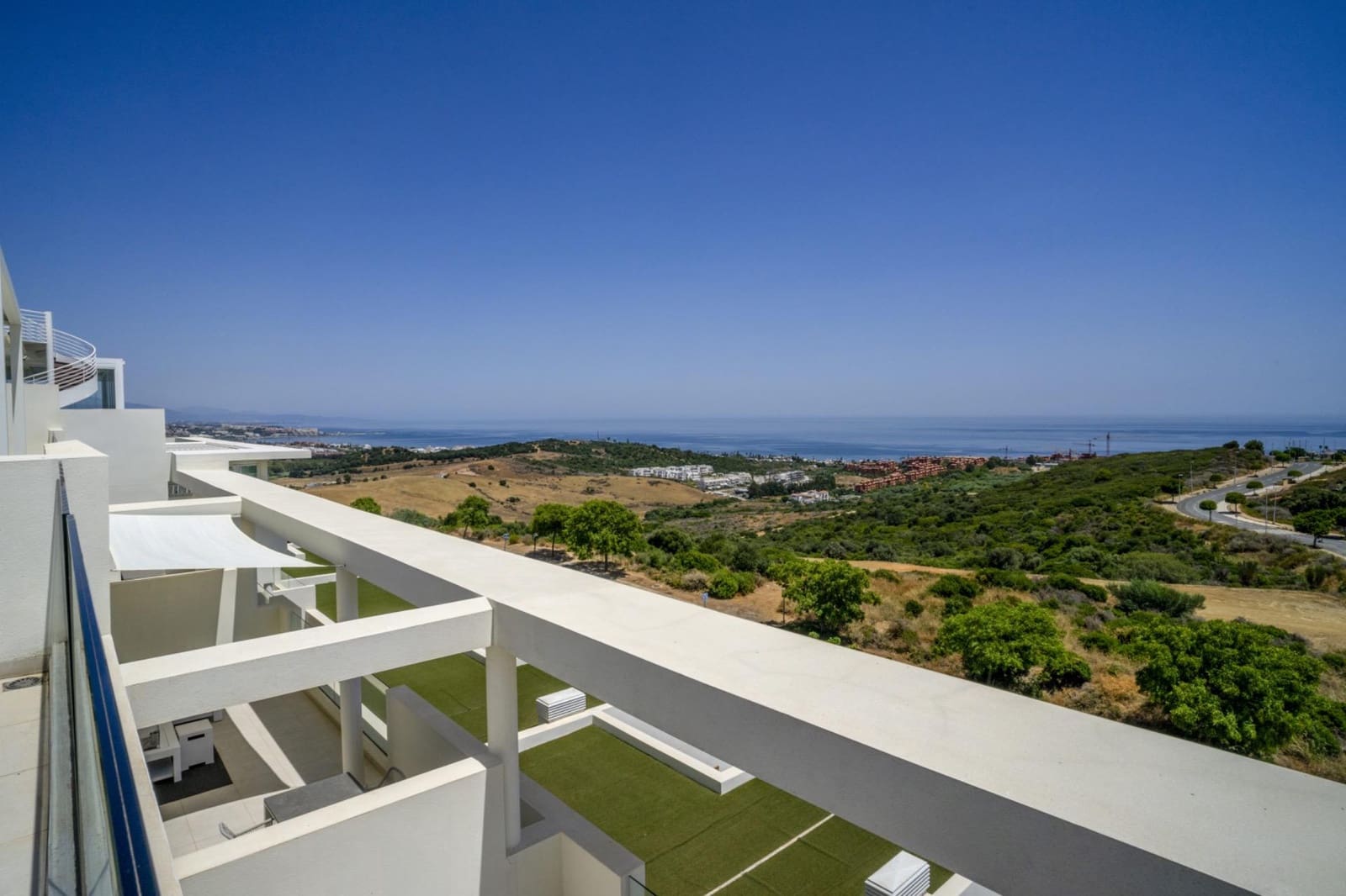 3 soveværelse Penthouse til salg i Casares med swimmingpool garage - € 1.150.000 (Ref: 8699738)