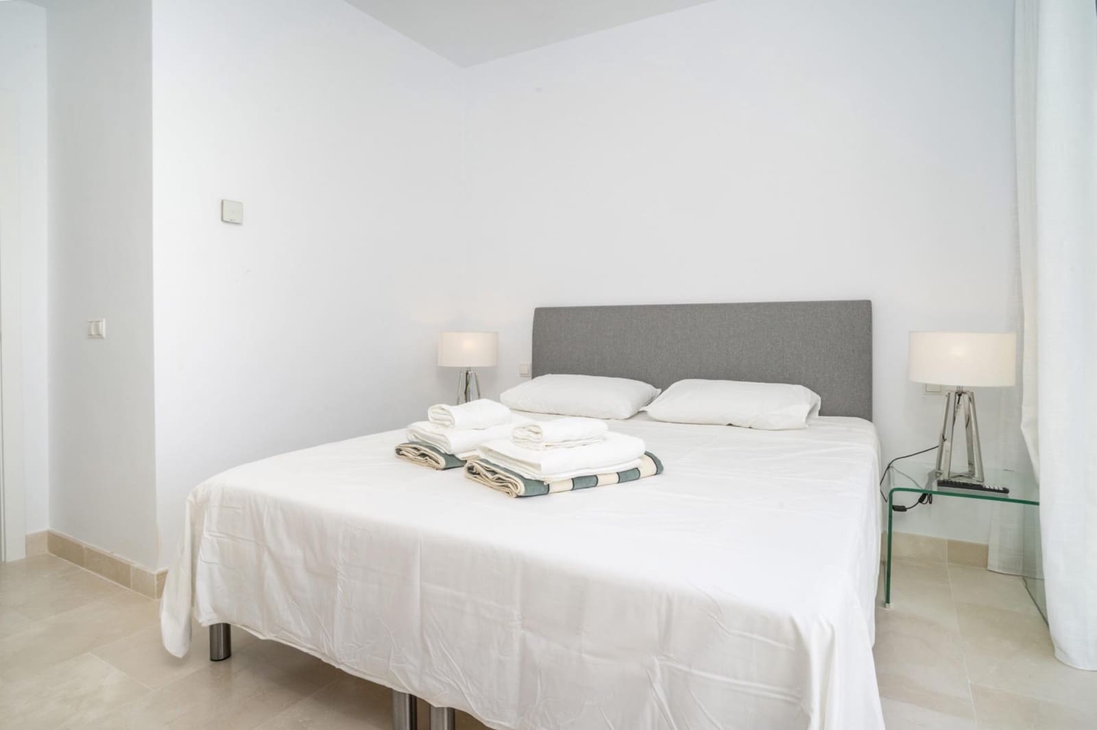 3 soveværelse Penthouse til salg i Casares med swimmingpool garage - € 1.150.000 (Ref: 8699738)