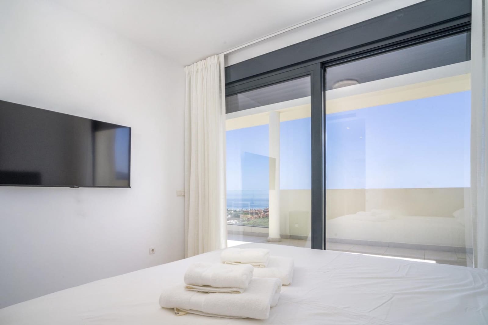 3 soveværelse Penthouse til salg i Casares med swimmingpool garage - € 1.150.000 (Ref: 8699738)