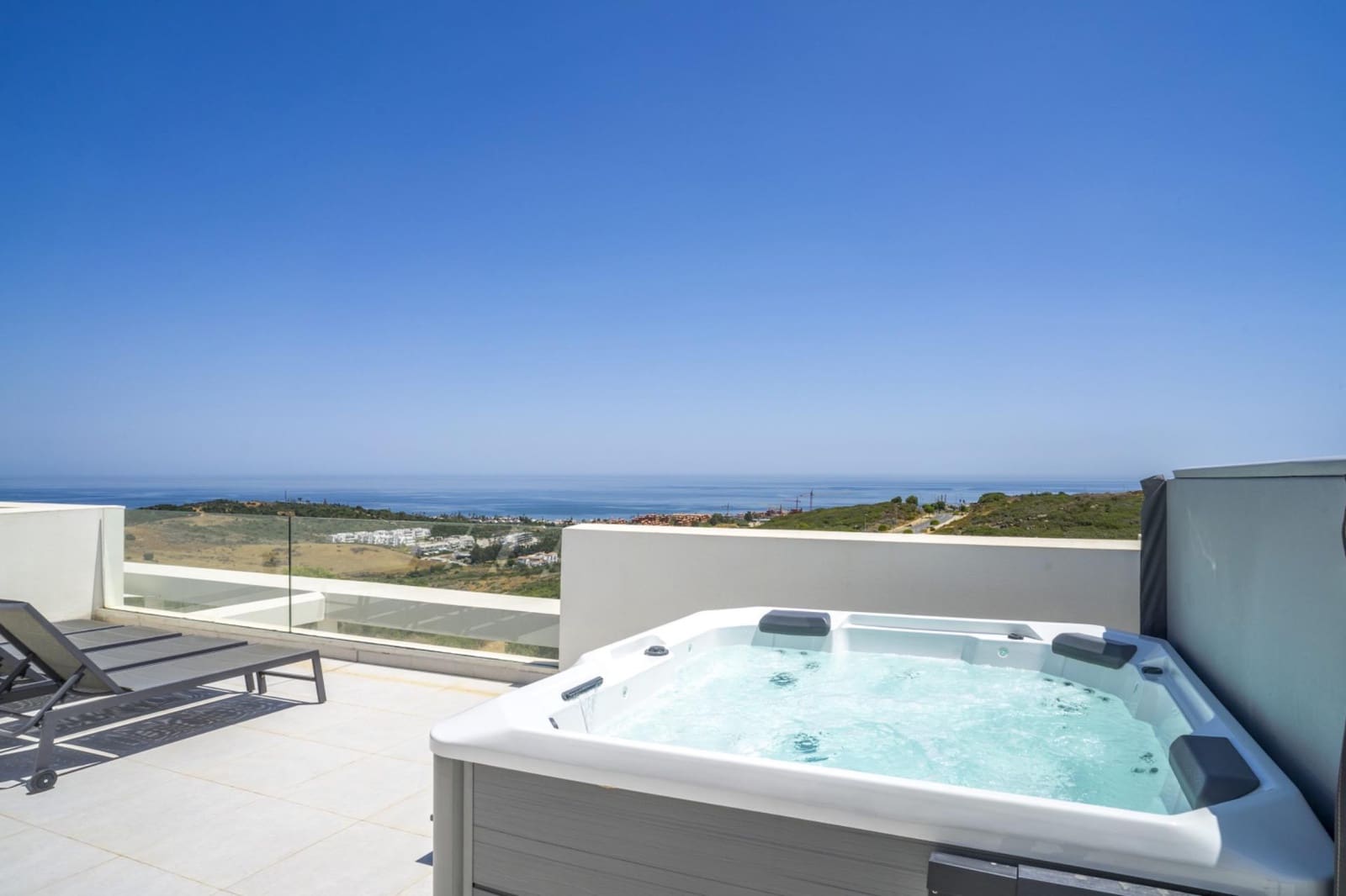 3 soveværelse Penthouse til salg i Casares med swimmingpool garage - € 1.150.000 (Ref: 8699738)