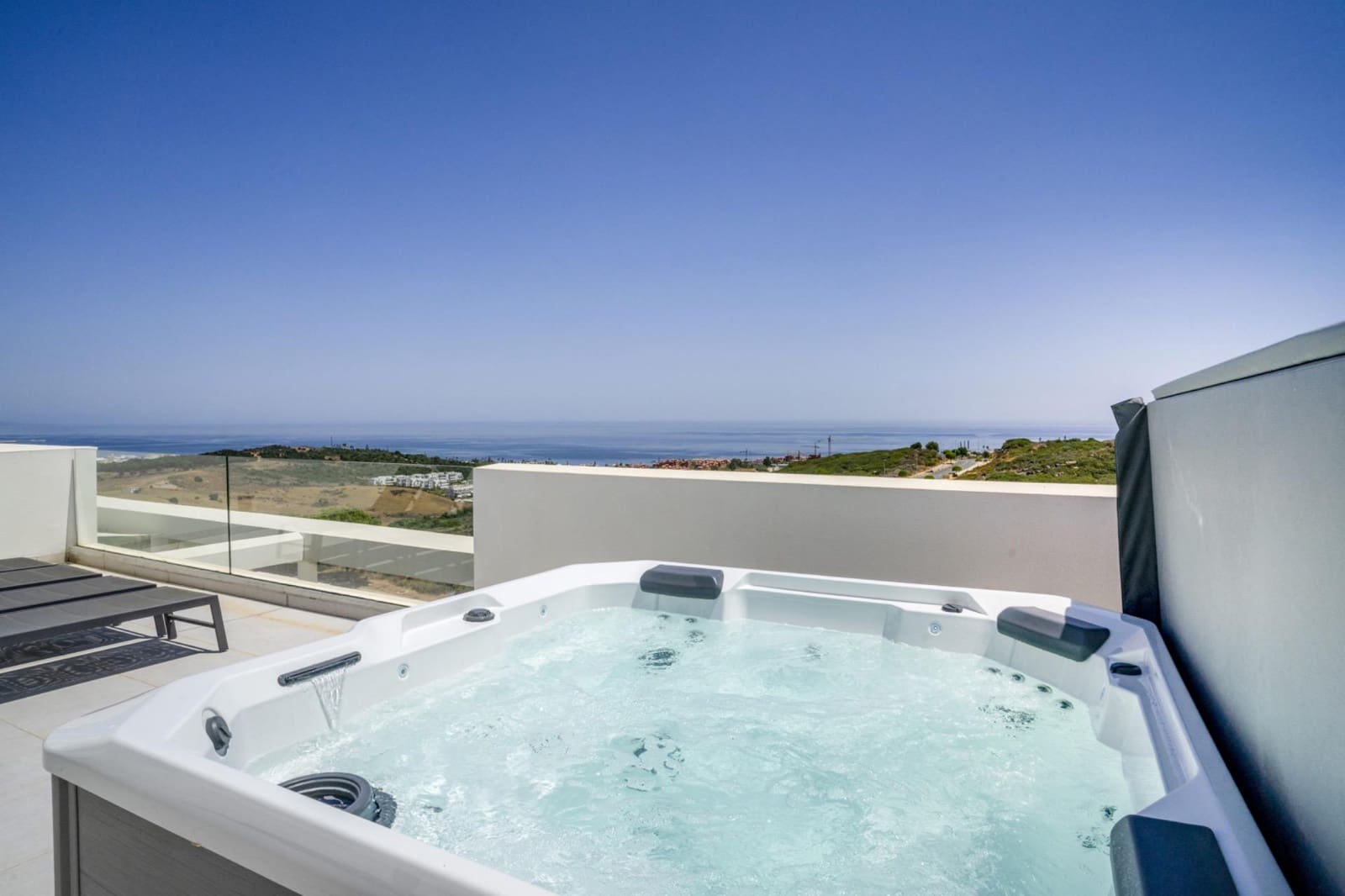 3 soveværelse Penthouse til salg i Casares med swimmingpool garage - € 1.150.000 (Ref: 8699738)