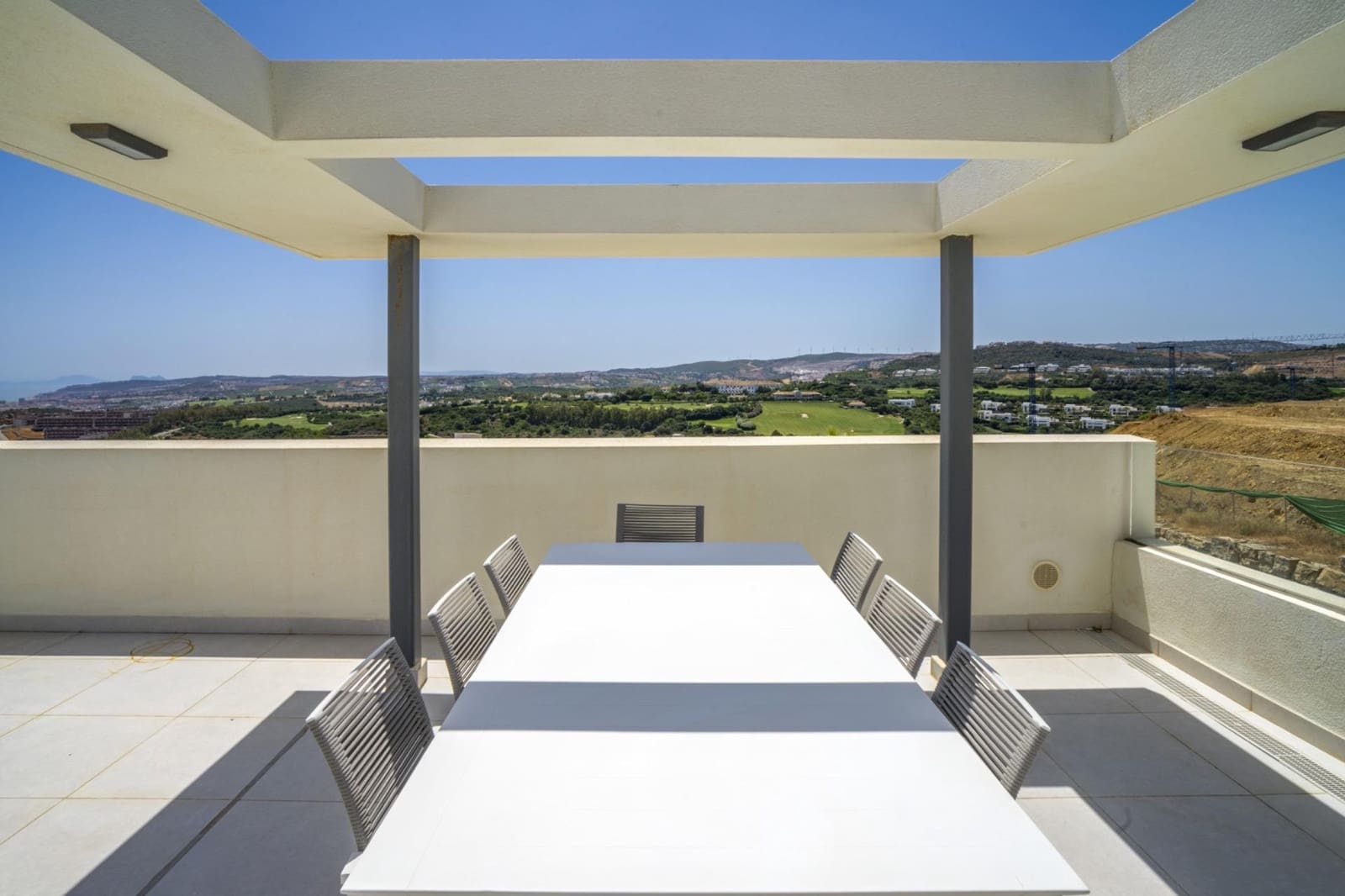 3 soveværelse Penthouse til salg i Casares med swimmingpool garage - € 1.150.000 (Ref: 8699738)