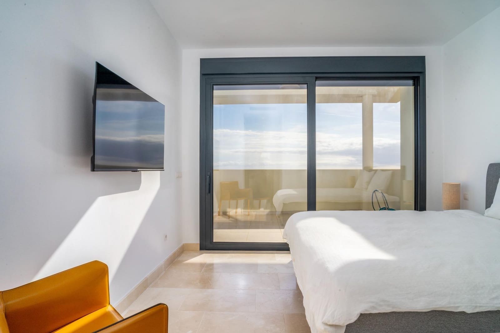 3 bedroom Apartment for holiday rental in Casares with garage - € 3,000 (Ref: 8855118)