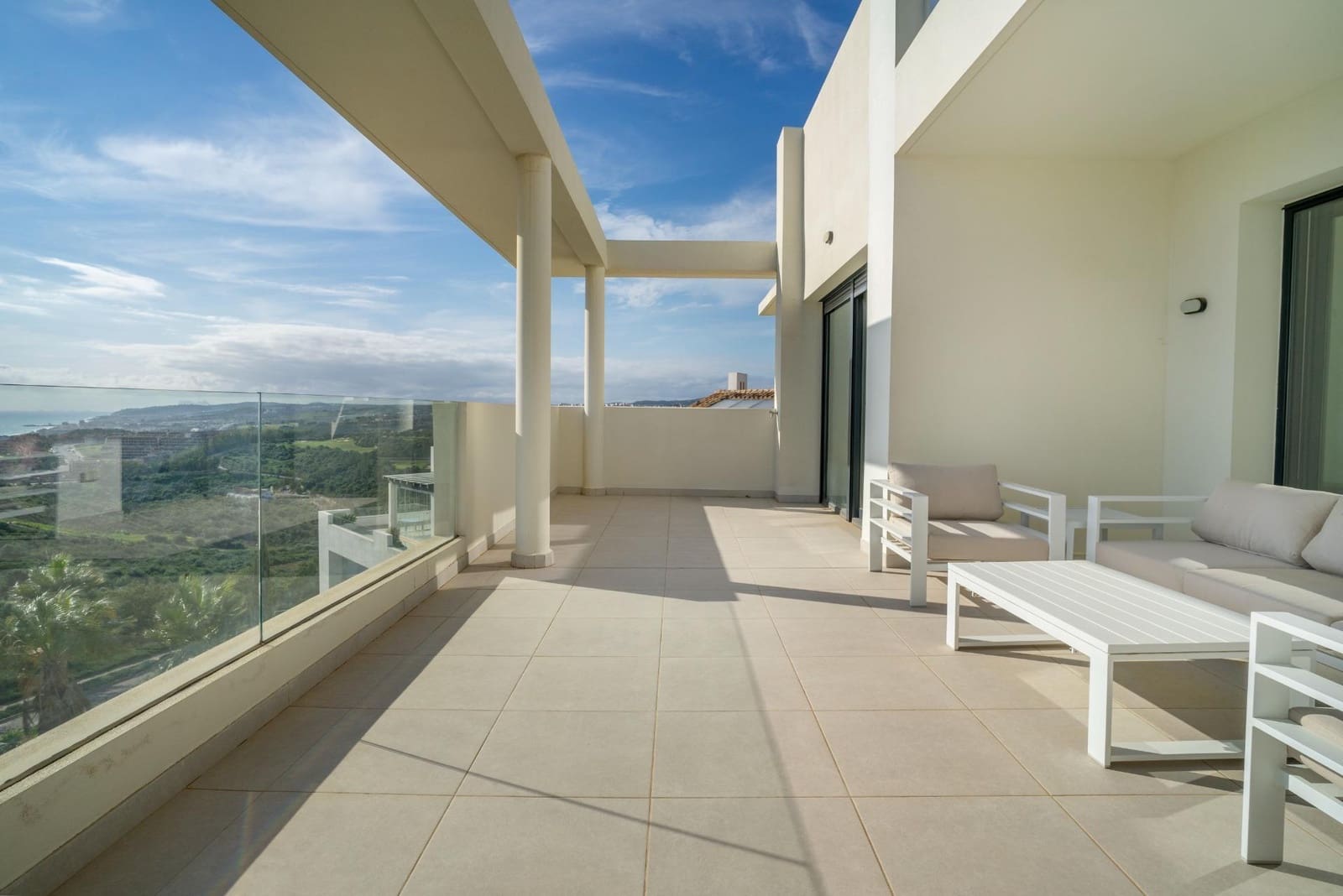 3 bedroom Apartment for holiday rental in Casares with garage - € 3,000 (Ref: 8855118)