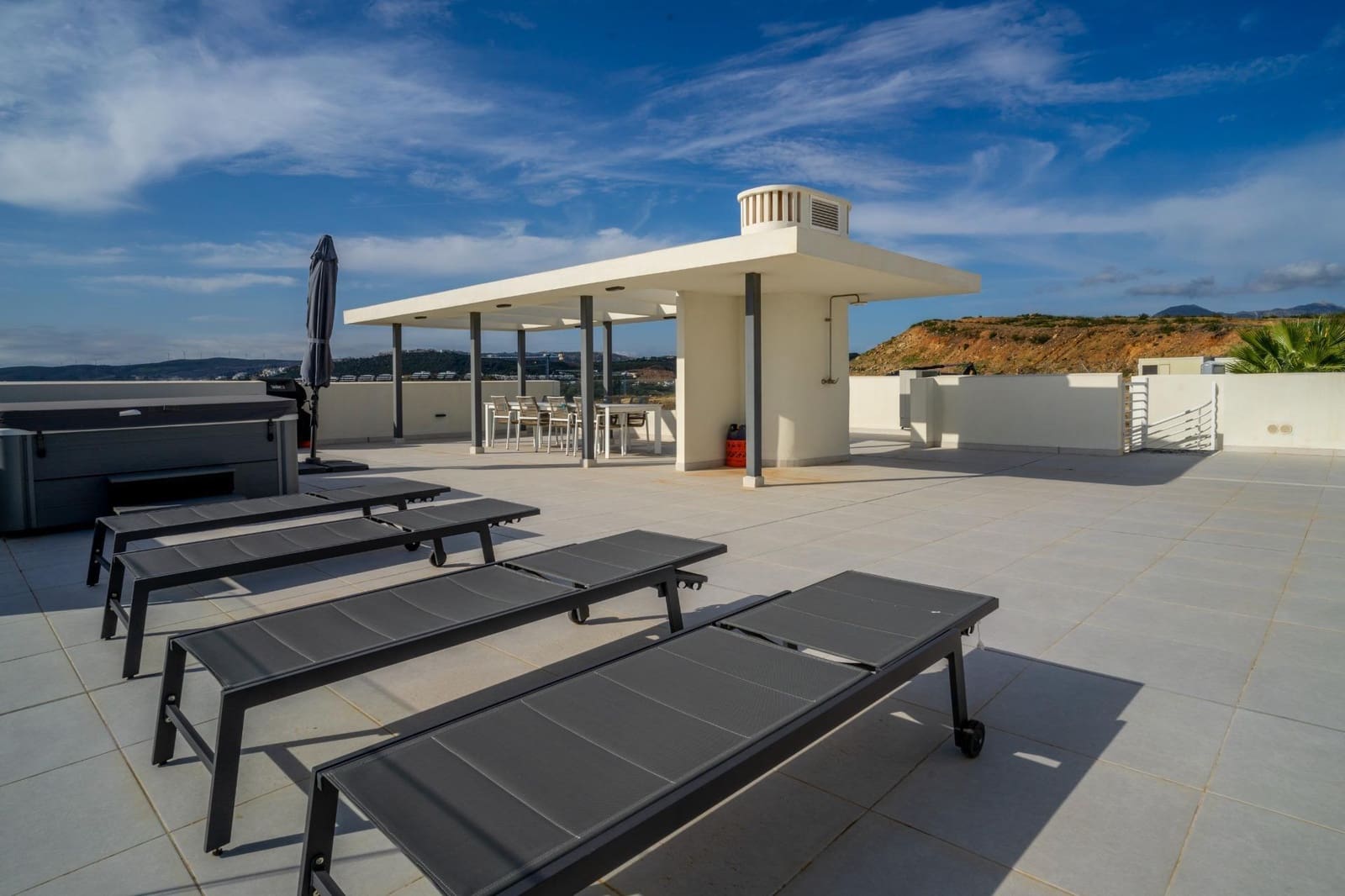 3 bedroom Apartment for holiday rental in Casares with garage - € 3,000 (Ref: 8855118)