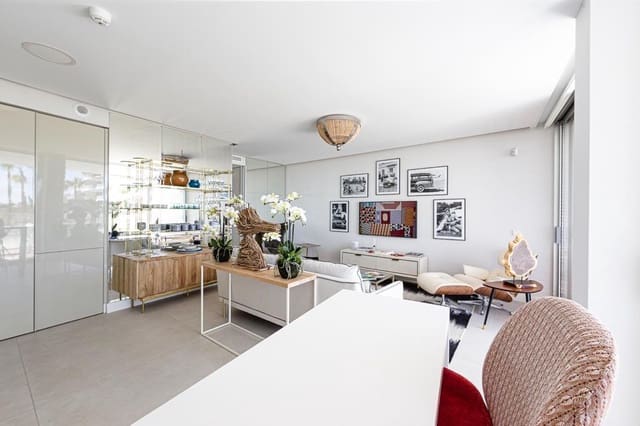 2 soverom Leilighet til leie i Estepona med svømmebasseng garasje - € 3 000 (Ref: 8857219)