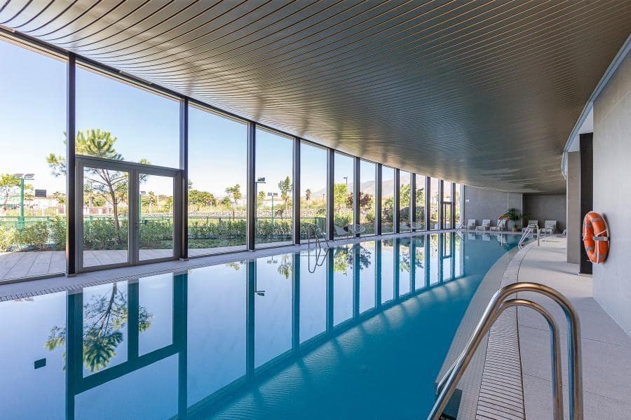 2 soverom Leilighet til leie i Estepona med svømmebasseng garasje - € 3 000 (Ref: 8857219)