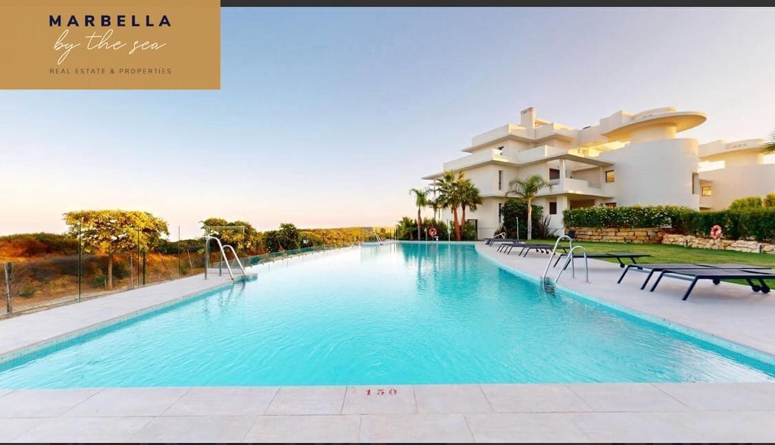 3 soverom Rekkehus til salgs i Casares med svømmebasseng garasje - € 1 200 000 (Ref: 8936974)