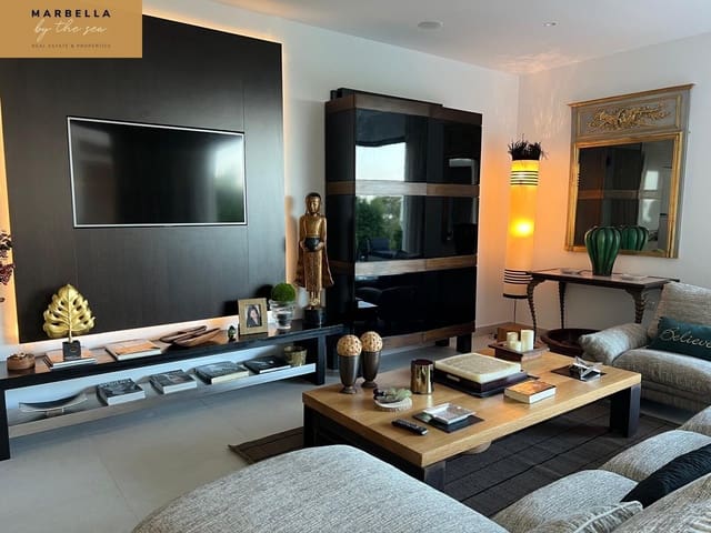 3 bedroom Terraced Villa for sale in Casares with pool garage - € 1,200,000 (Ref: 8936974)