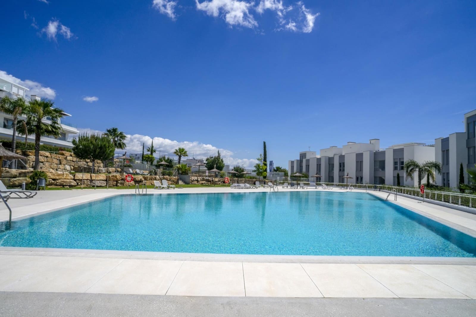 3 soveværelse Rækkehus til salg i Cancelada med swimmingpool garage - € 585.000 (Ref: 8962391)