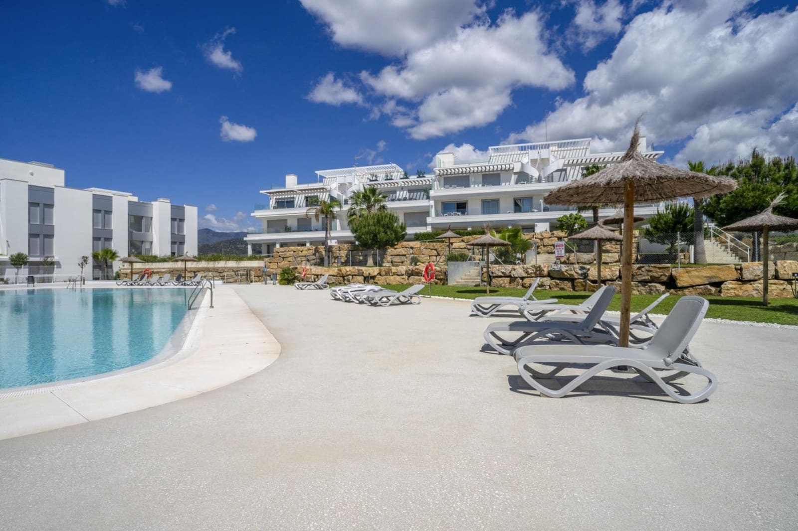 3 soveværelse Rækkehus til salg i Cancelada med swimmingpool garage - € 585.000 (Ref: 8962391)