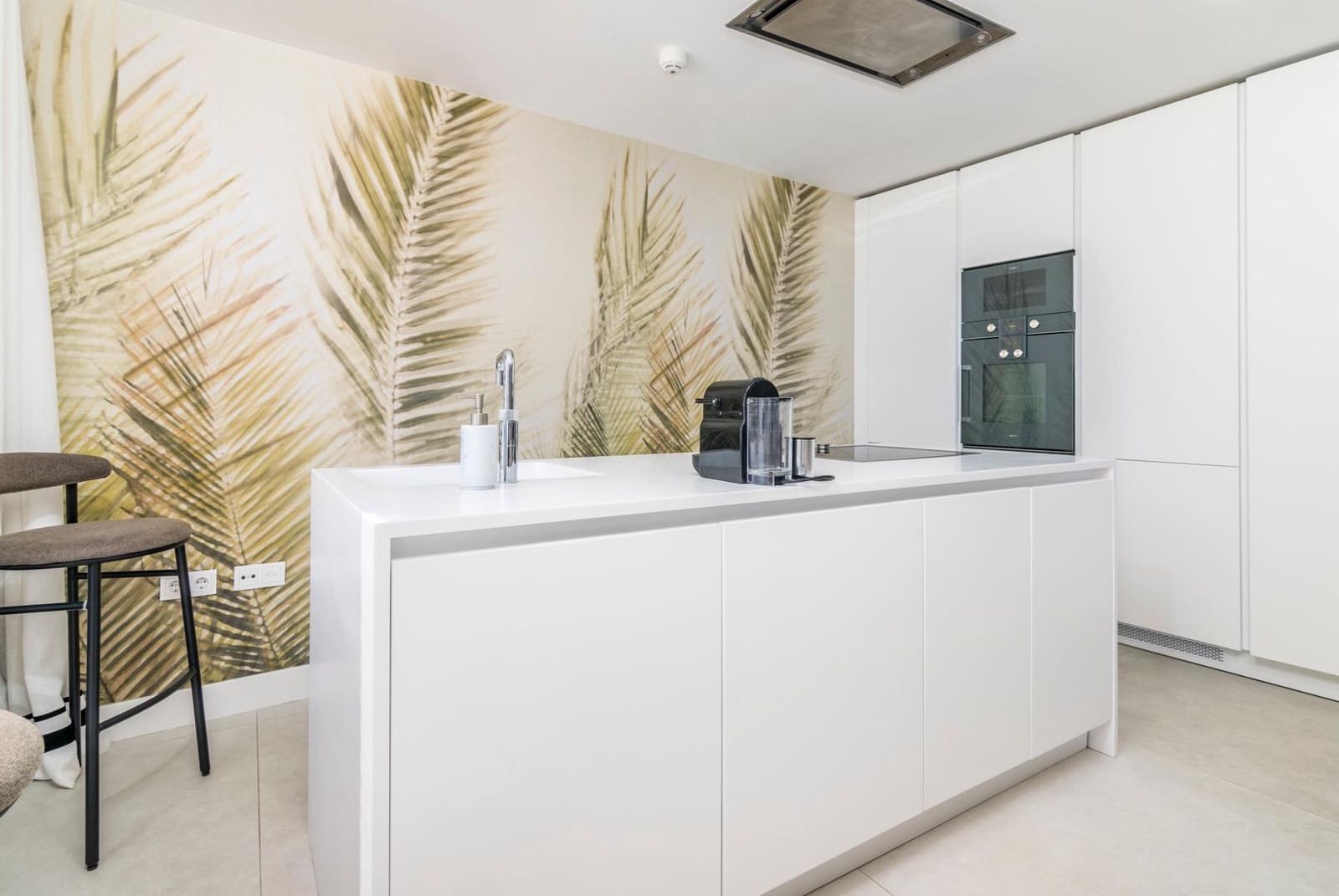 3 makuuhuone Huoneisto myytävänä paikassa Estepona mukana uima-altaan 
autotalli - 1 300 000 € (Ref: 9081686)