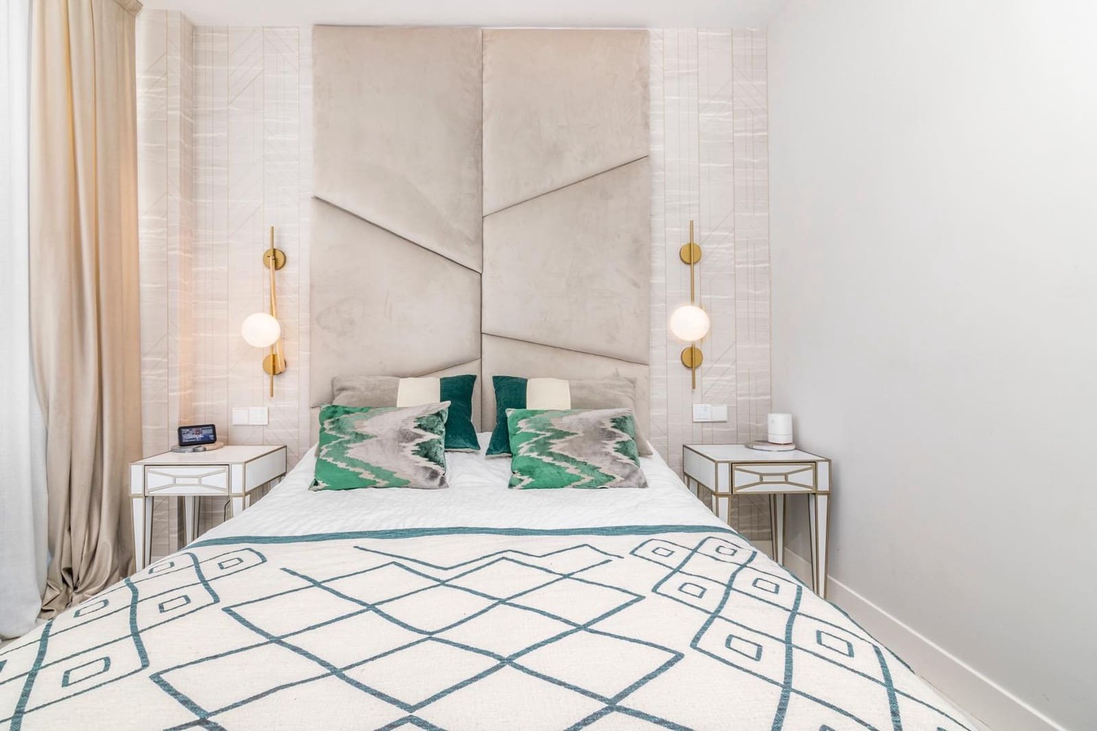 3 makuuhuone Huoneisto myytävänä paikassa Estepona mukana uima-altaan 
autotalli - 1 300 000 € (Ref: 9081686)