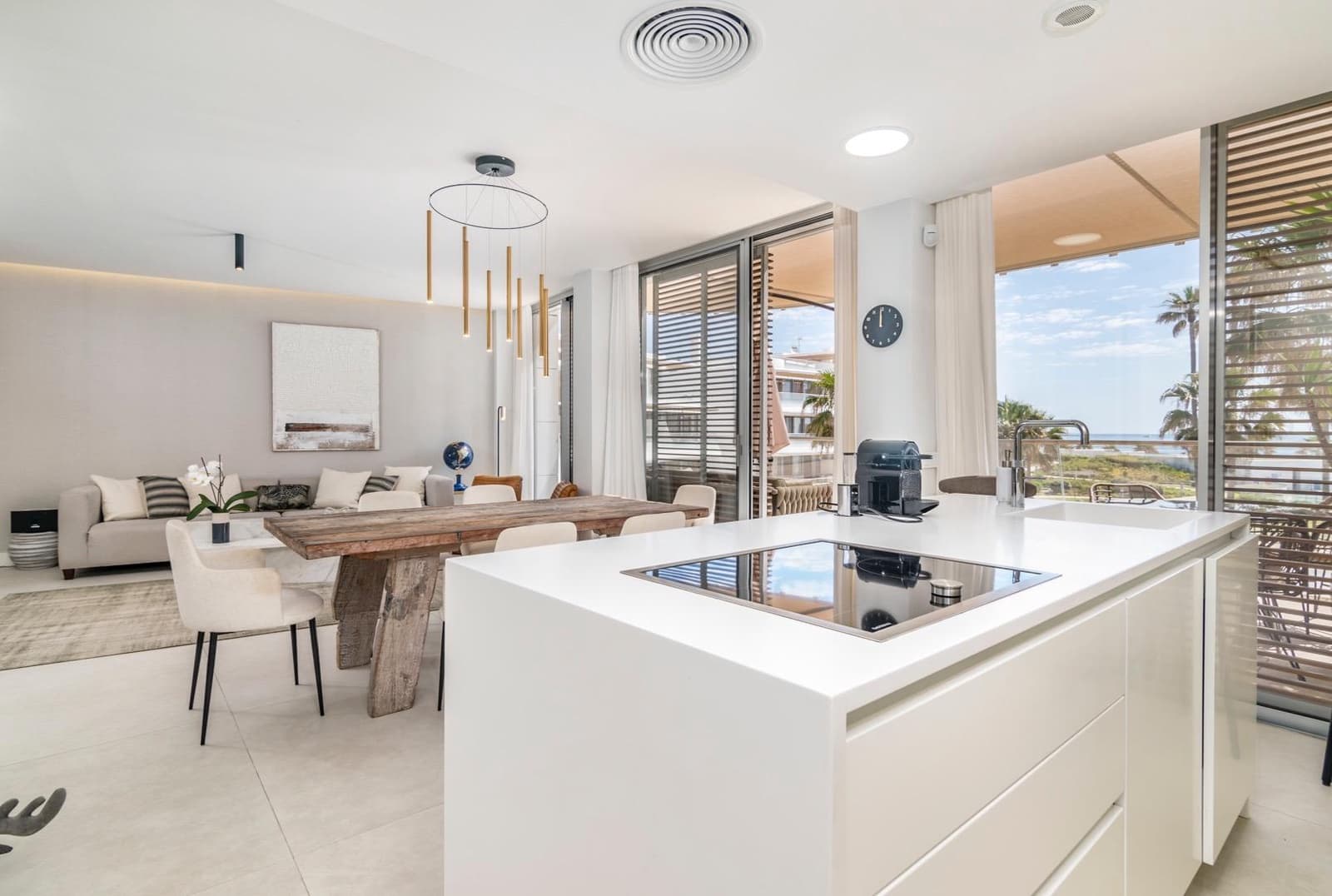 3 makuuhuone Huoneisto myytävänä paikassa Estepona mukana uima-altaan 
autotalli - 1 300 000 € (Ref: 9081686)