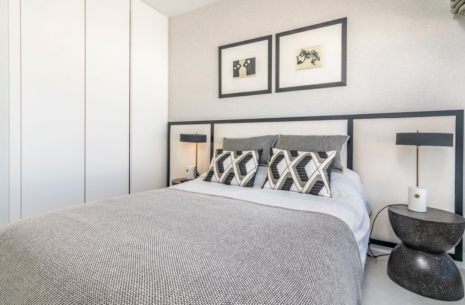 3 makuuhuone Huoneisto myytävänä paikassa Estepona mukana uima-altaan 
autotalli - 1 300 000 € (Ref: 9081686)