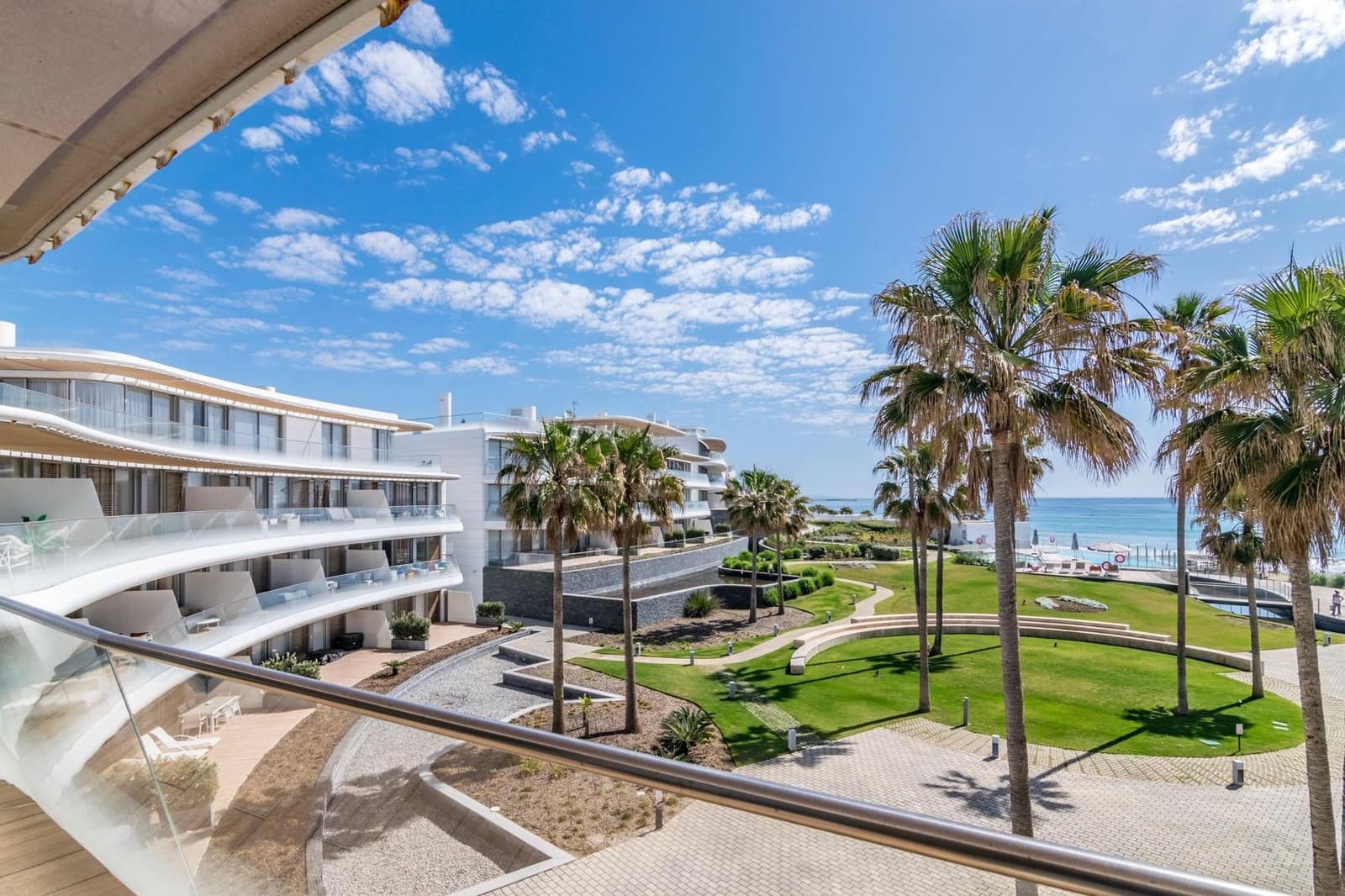 3 makuuhuone Huoneisto myytävänä paikassa Estepona mukana uima-altaan 
autotalli - 1 300 000 € (Ref: 9081686)