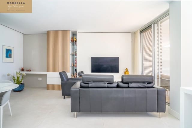 2 bedroom Apartment for sale in Estepona with garage - € 948,000 (Ref: 9095372)