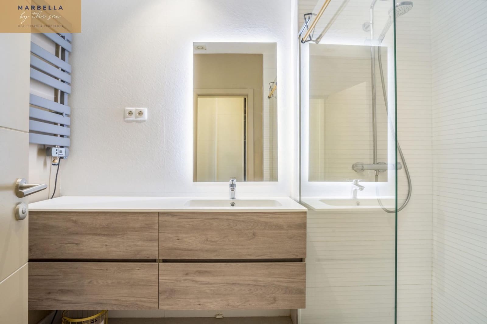 2 bedroom Apartment for sale in Casares with pool garage - € 720,000 (Ref: 9129863)