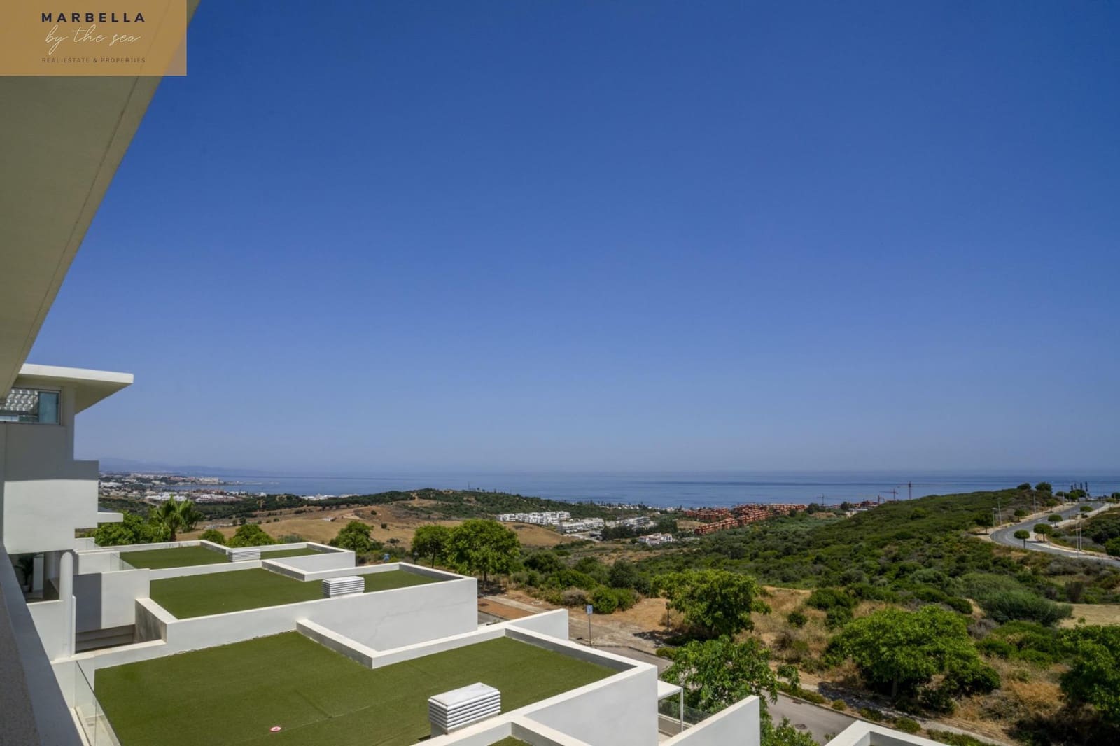 2 bedroom Apartment for sale in Casares with pool garage - € 720,000 (Ref: 9129863)