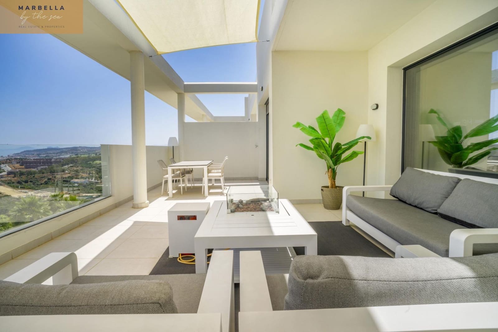 2 bedroom Apartment for sale in Casares with pool garage - € 720,000 (Ref: 9129863)