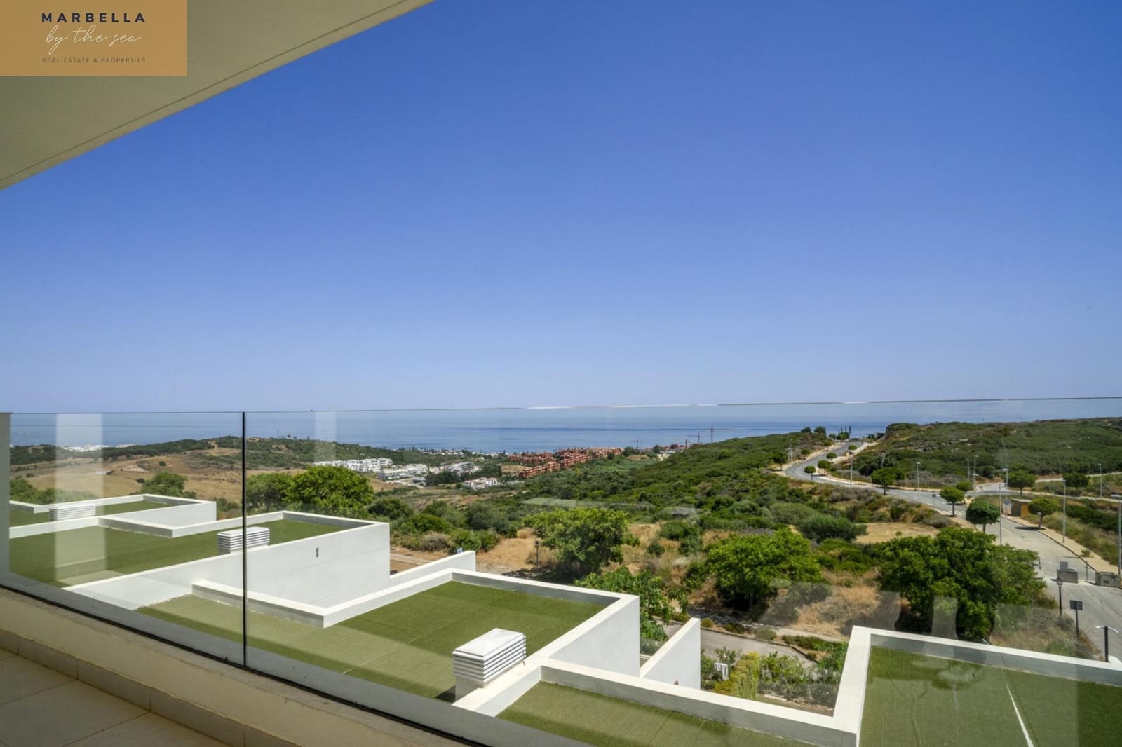 2 bedroom Apartment for sale in Casares with pool garage - € 720,000 (Ref: 9129863)