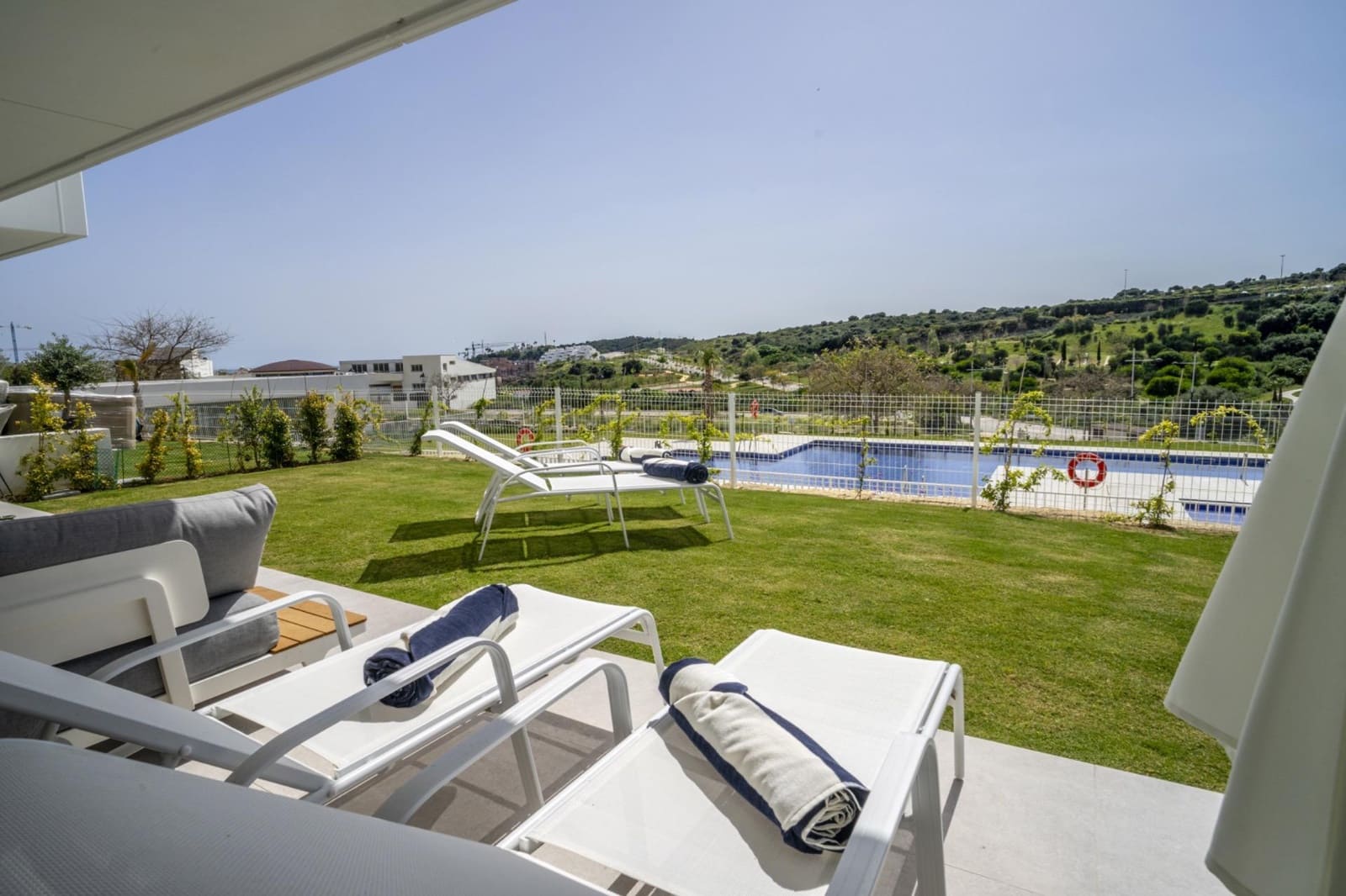 3 camera da letto Appartamento da affitare come casa vacanza in Estepona con piscina garage - 3.000 € (Rif: 9195719)