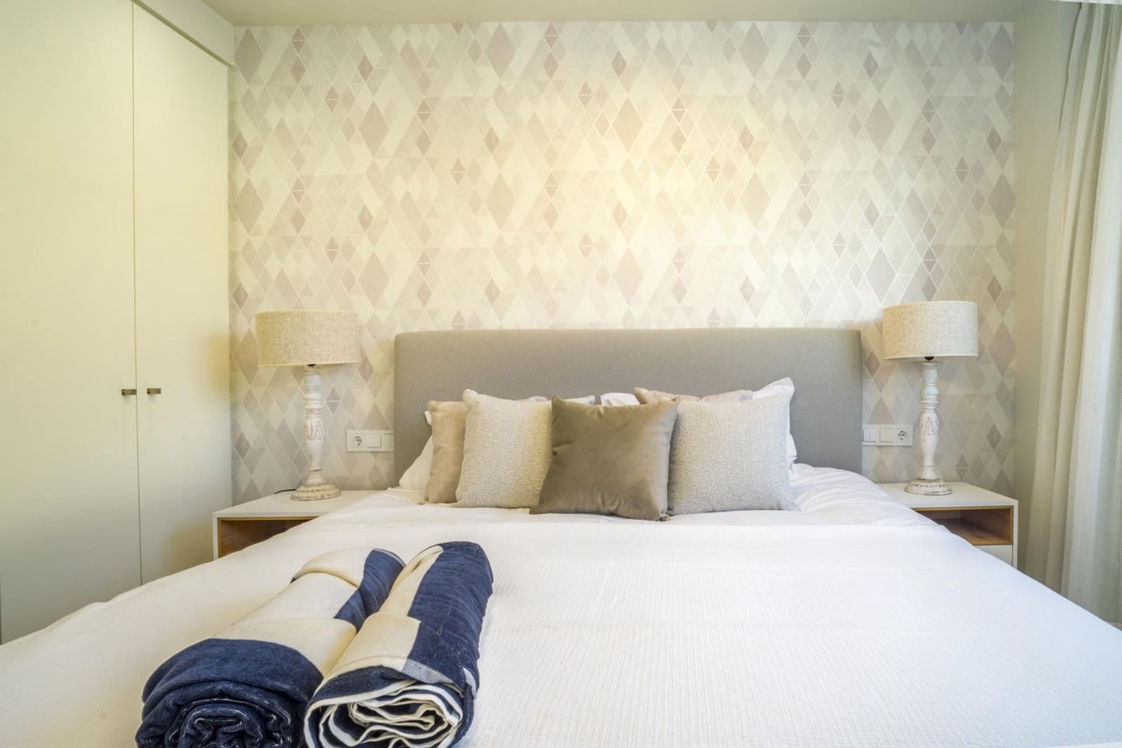 3 camera da letto Appartamento da affitare come casa vacanza in Estepona con piscina garage - 3.000 € (Rif: 9195719)