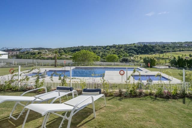 3 camera da letto Appartamento da affitare come casa vacanza in Estepona con piscina garage - 3.000 € (Rif: 9195719)