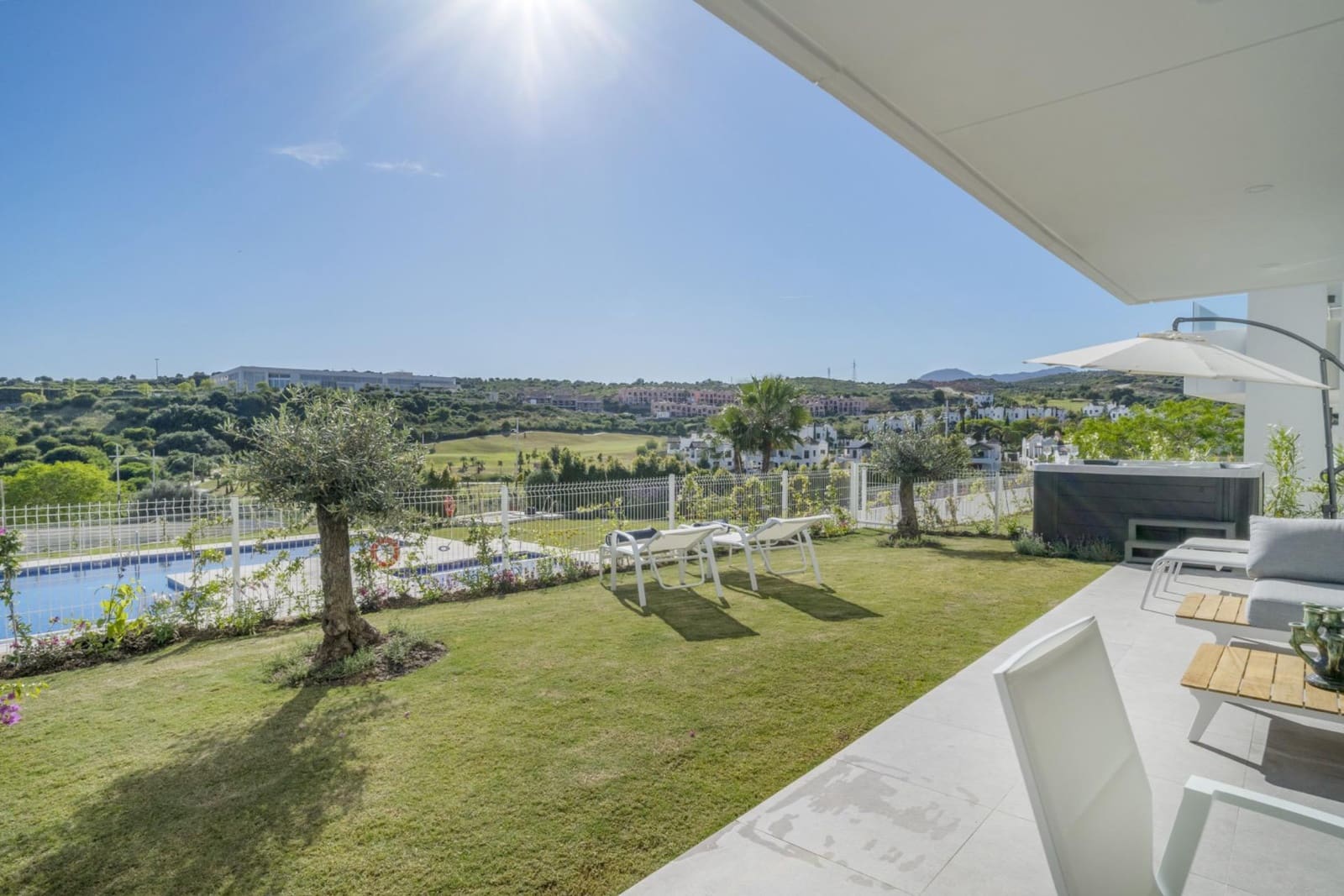 3 camera da letto Appartamento da affitare come casa vacanza in Estepona con piscina garage - 3.000 € (Rif: 9195719)