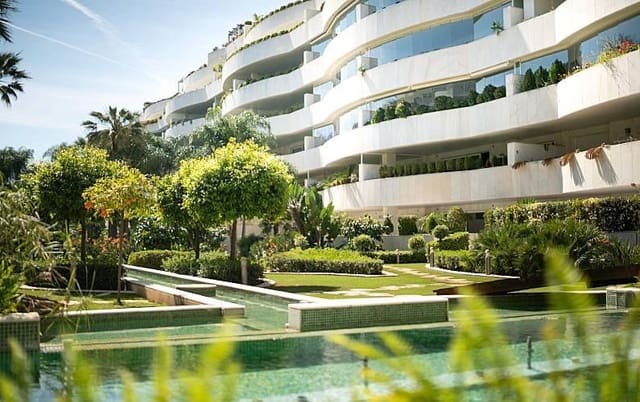 4 soverom Leilighet til salgs i Puerto Banus, Marbella med svømmebasseng garasje - € 2 000 000 (Ref: 9204736)