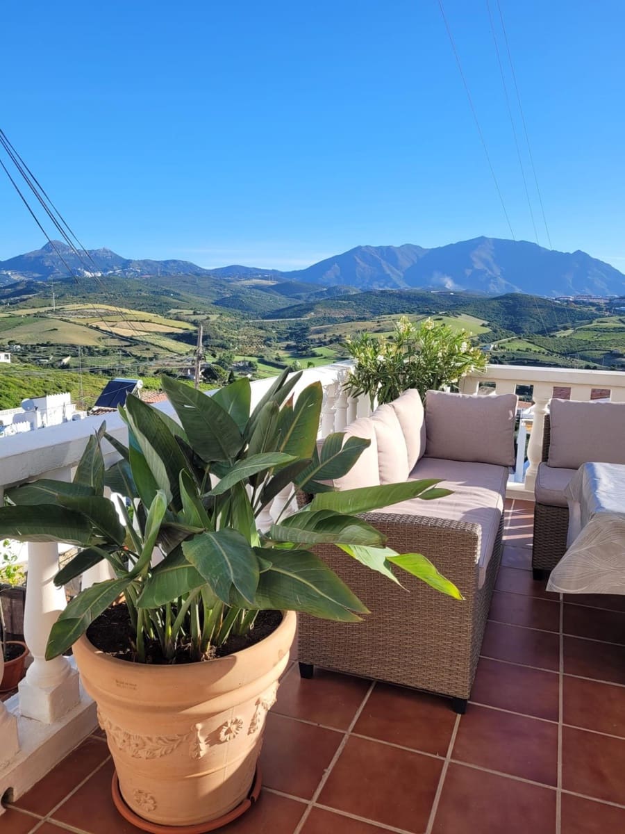 3 makuuhuone Rivitalo myytävänä paikassa Manilva - 299 000 € (Ref: 9313036)