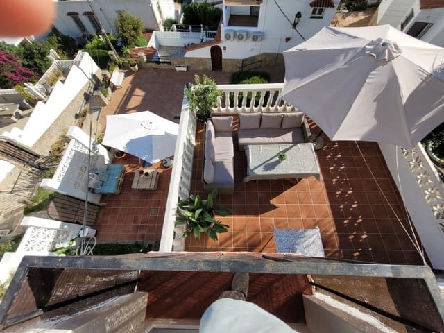 3 makuuhuone Rivitalo myytävänä paikassa Manilva - 299 000 € (Ref: 9313036)