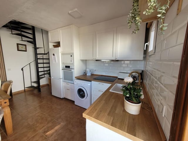 3 makuuhuone Rivitalo myytävänä paikassa Manilva - 299 000 € (Ref: 9313036)