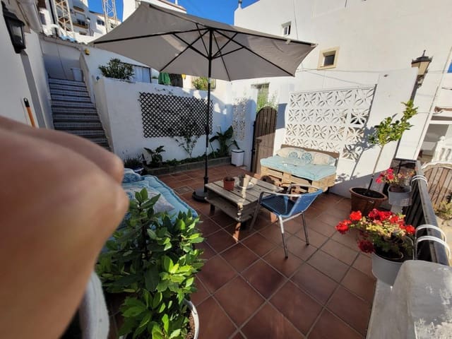 3 makuuhuone Rivitalo myytävänä paikassa Manilva - 299 000 € (Ref: 9313036)