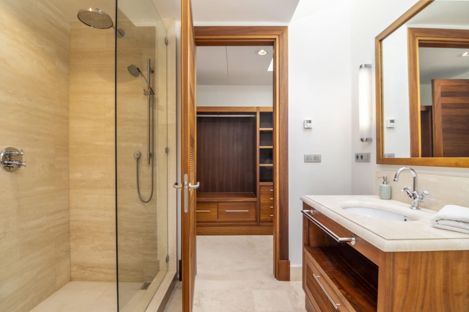 5 sypialnia Willa na sprzedaż w Casares z basenem garażem - 4 600 000 € (Ref: 9374560)