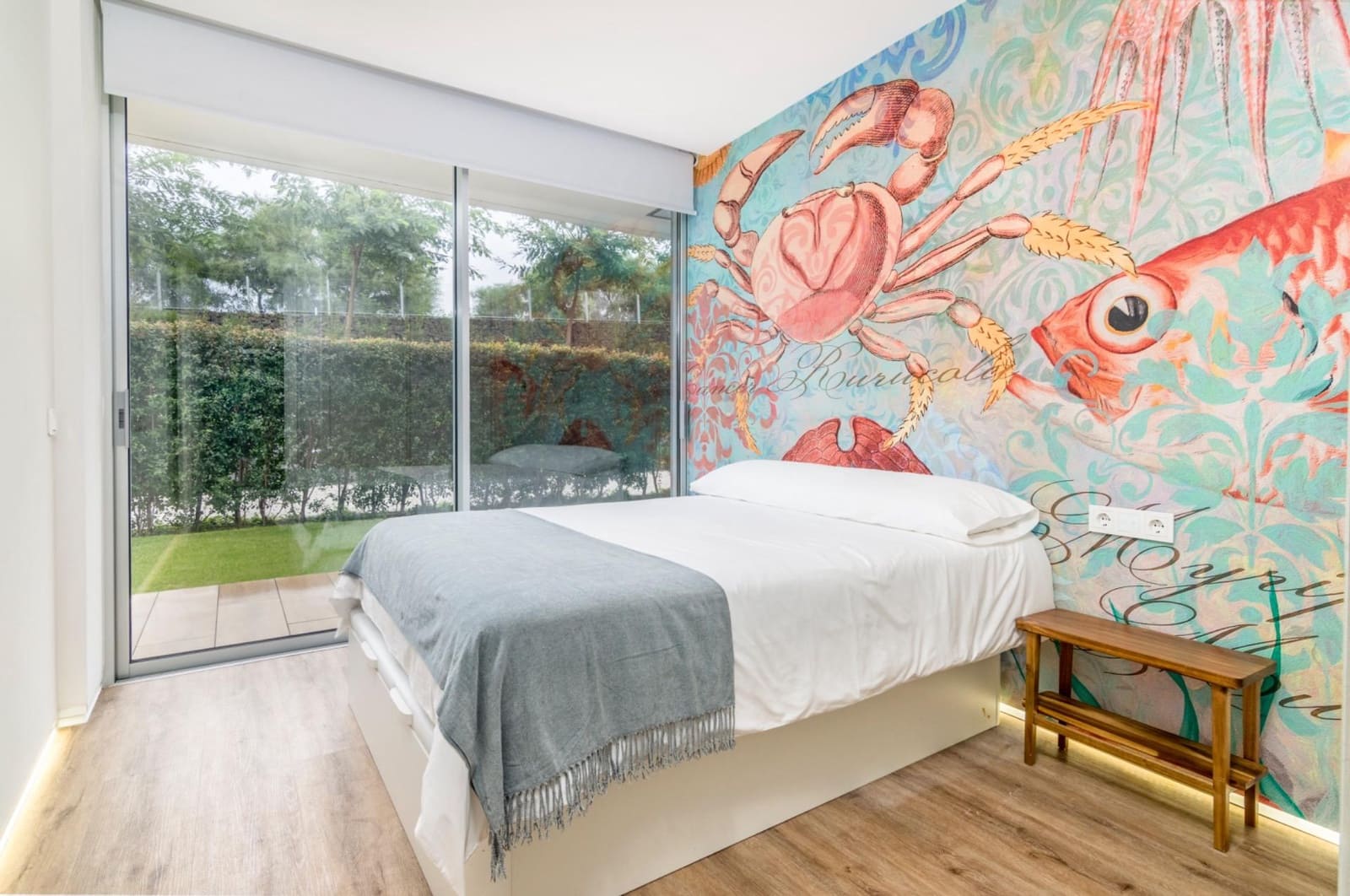 4 soverom Strandleiligheter til leie i Estepona med svømmebasseng garasje - € 5 500 (Ref: 9519096)