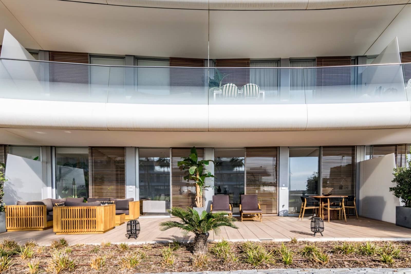 4 soverom Strandleiligheter til leie i Estepona med svømmebasseng garasje - € 5 500 (Ref: 9519096)